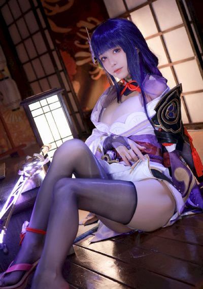 朴妮唛捏奶啃胸大尺度视频