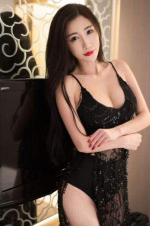 小镇春色