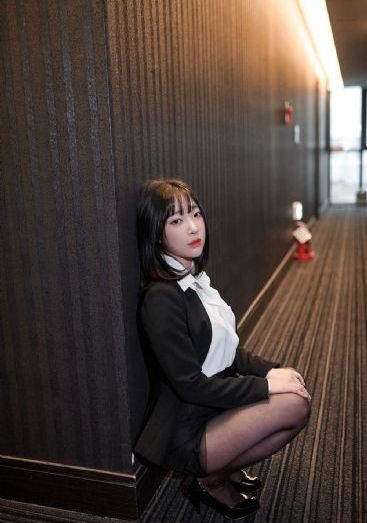 官能小说家之妻