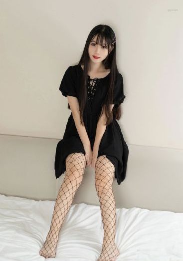 她房间里的云