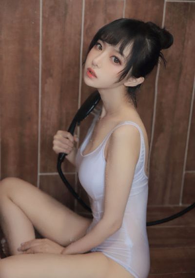 按摩房的女大学生在线观看