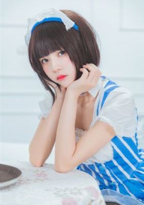 操小萝莉
