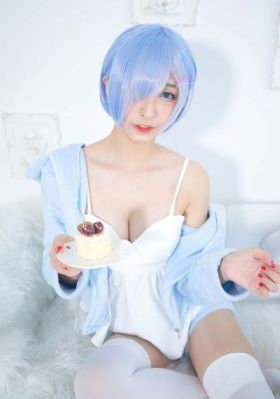 新婚不久和上司出差中出